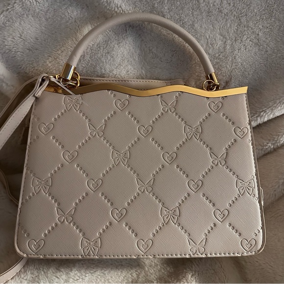 Crossi Beige Crossbody Bag: NWT - Picture 6 of 13